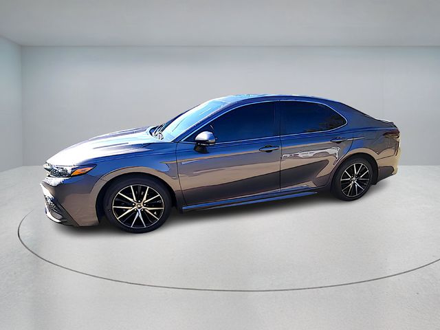 2023 Toyota Camry SE Automatic with Power Moonroof and Blind Spot Monitor - 22935174 - 1