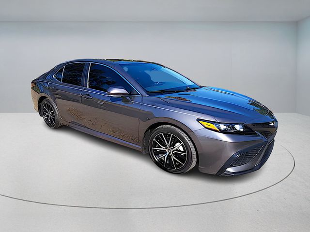 2023 Toyota Camry SE Automatic with Power Moonroof and Blind Spot Monitor - 22935174 - 6