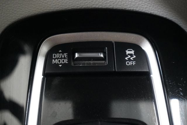 2023 Toyota Corolla Hatchback XSE CVT - 22830219 - 20