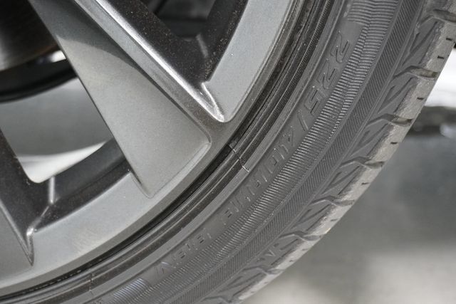 2023 Toyota Corolla Hatchback XSE CVT - 22830219 - 28