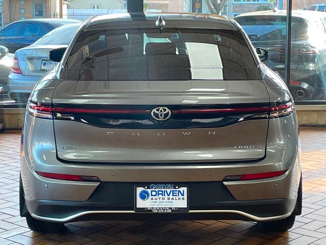 2023 Toyota Crown Limited AWD - 22936197 - 8