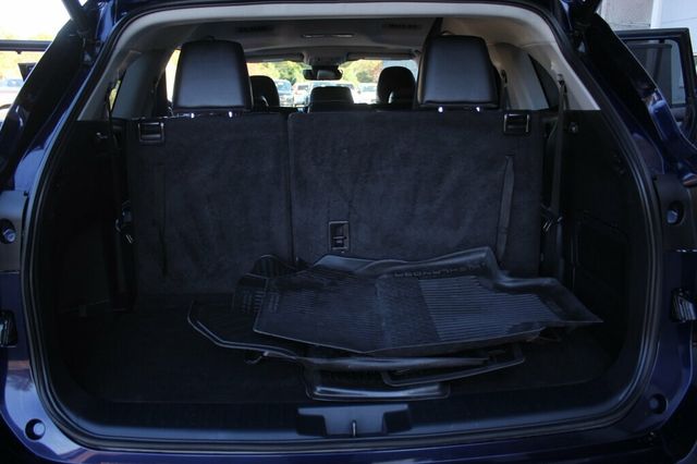 2023 Toyota Highlander ONE OWNER AWD HYBRID XLE W/ LEATHER, POWER MOONROOF - 22915616 - 35