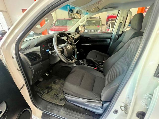 2023 Toyota Hilux 2.4 4x4 Disponible para alquiler 4x4 - 22930590 - 9