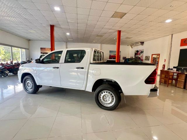 2023 Toyota Hilux 2.4 4x4 Disponible para alquiler 4x4 - 22930590 - 2