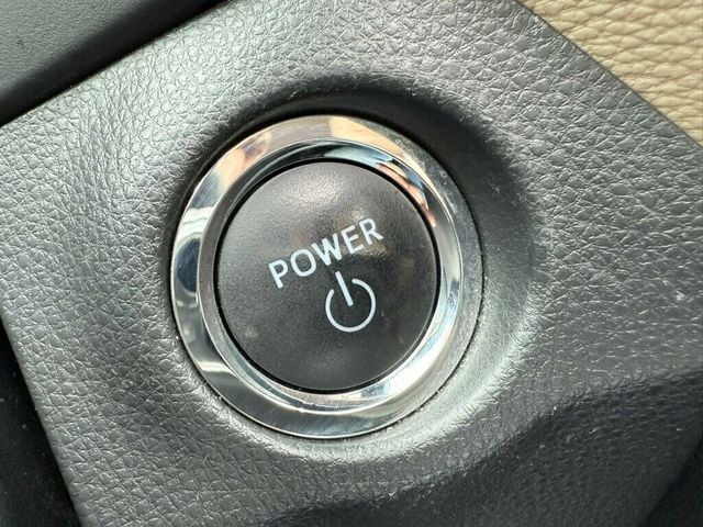 2023 Toyota RAV4 Hybrid XLE AWD - 22902233 - 33