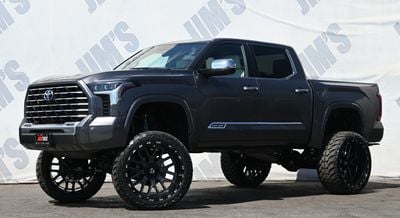 2023 Toyota Tundra 4WD - 5TFVC5DB6PX030580