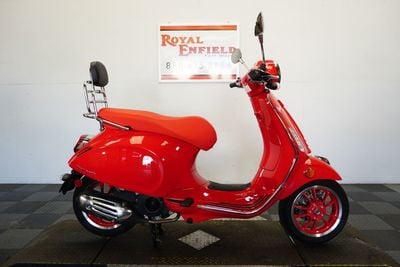 2023 VESPA PRIMAVERA 150 RED