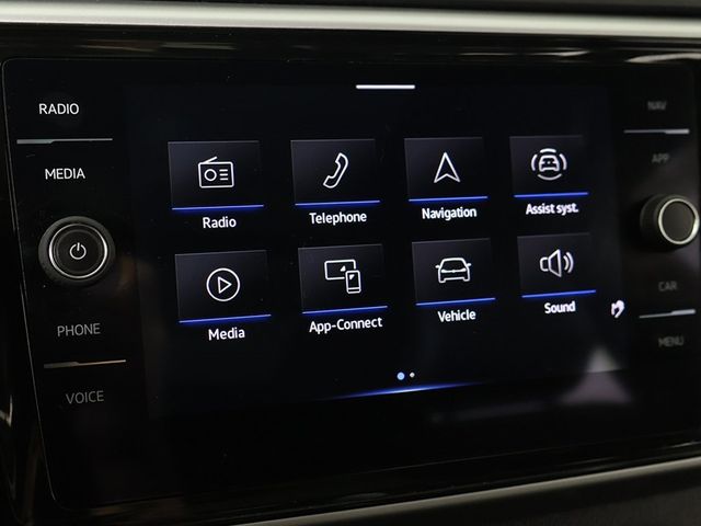 2023 Volkswagen Atlas Cross Sport 3.6L V6 SEL Premium R-Line 4MOTION - 22918824 - 49