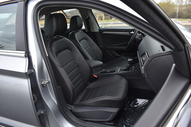 2023 Volkswagen Jetta SE Automatic - 22811326 - 1
