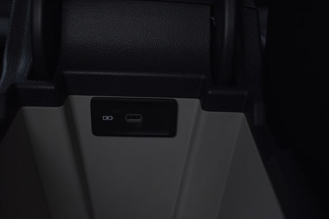 2023 Volkswagen Jetta SE Automatic - 22811326 - 33