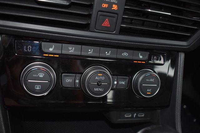 2023 Volkswagen Jetta SE Automatic - 22811326 - 35