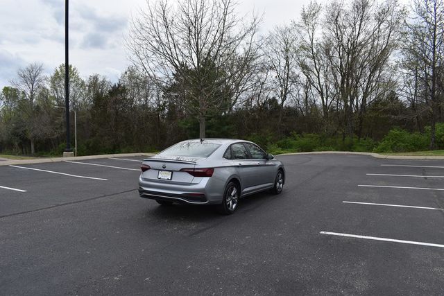 2023 Volkswagen Jetta SE Automatic - 22811326 - 52
