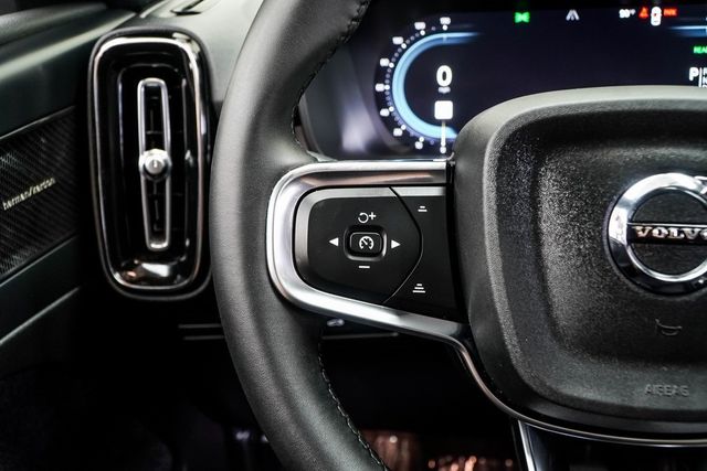 2023 Volvo C40 Recharge Pure Electric Twin eAWD Ultimate - 22890733 - 30
