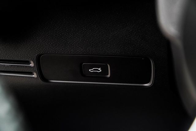 2023 Volvo C40 Recharge Pure Electric Twin eAWD Ultimate - 22890733 - 34