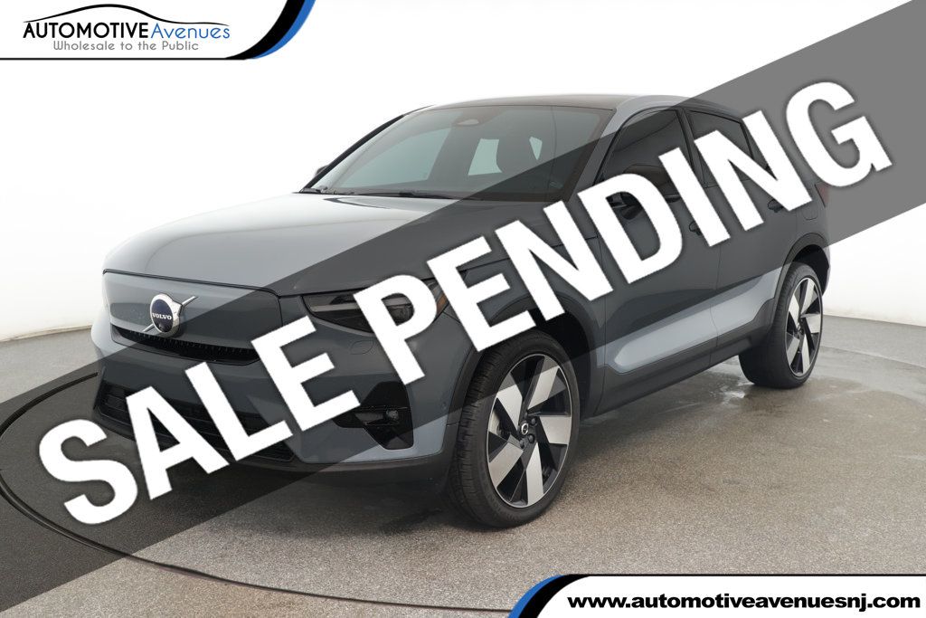 2023 Volvo C40 Recharge Pure Electric Twin eAWD Ultimate with Pixel LED Headlights - 22840622 | Video 1