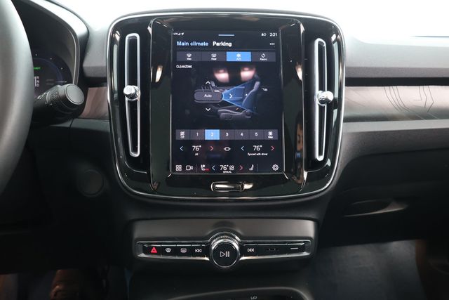 2023 Volvo C40 Recharge Pure Electric Twin eAWD Ultimate with Pixel LED Headlights - 22840622 - 13