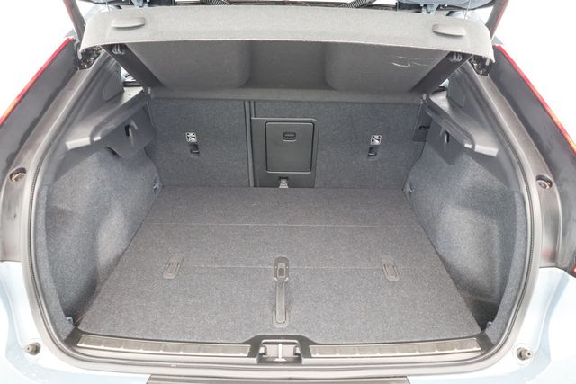 2023 Volvo C40 Recharge Pure Electric Twin eAWD Ultimate with Pixel LED Headlights - 22840622 - 19