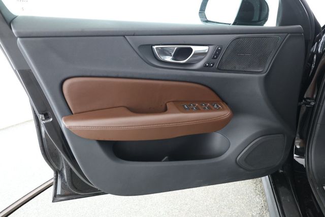 2023 Volvo V60 Cross Country B5 AWD Plus with Polestar Technology & harman/kardon Sound - 22871940 - 9