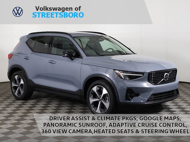2023 Volvo XC40 B5 AWD Plus Dark Theme - 22932808 - 0