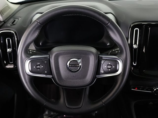 2023 Volvo XC40 B5 AWD Plus Dark Theme - 22932808 - 23