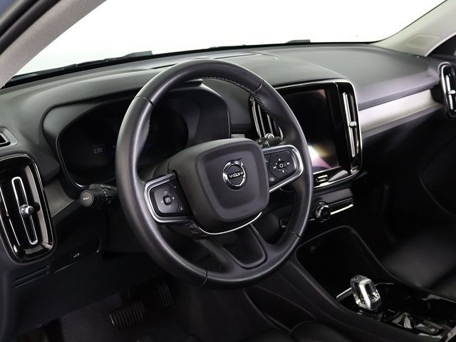 2023 Volvo XC40 B5 AWD Plus Dark Theme - 22932808 - 29