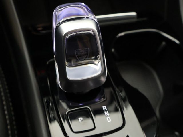 2023 Volvo XC40 B5 AWD Plus Dark Theme - 22932808 - 37