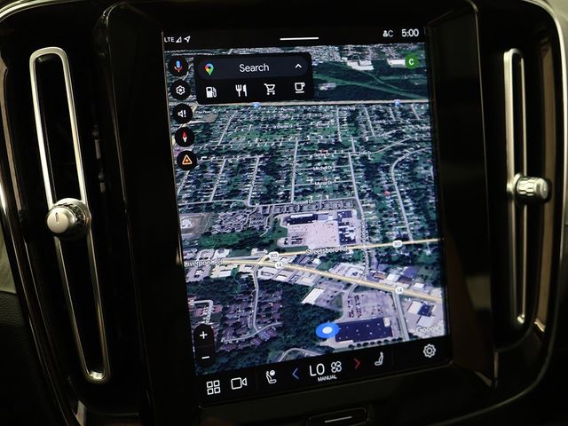 2023 Volvo XC40 B5 AWD Plus Dark Theme - 22932808 - 40