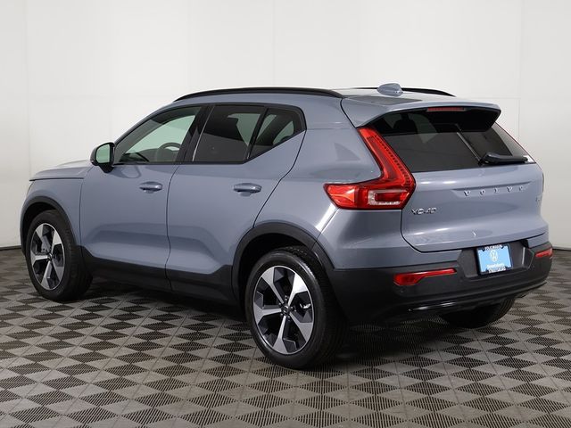2023 Volvo XC40 B5 AWD Plus Dark Theme - 22932808 - 50