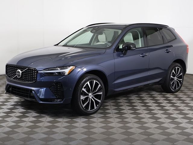 2023 Volvo XC60 B5 AWD Plus Dark Theme - 22931786 - 10