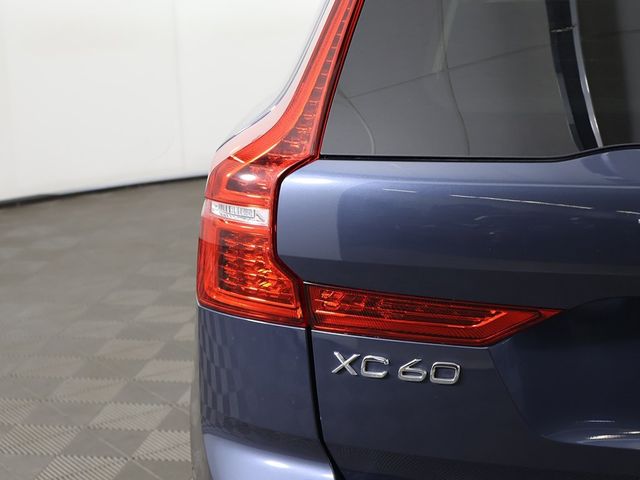 2023 Volvo XC60 B5 AWD Plus Dark Theme - 22931786 - 17