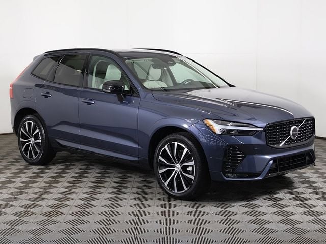 2023 Volvo XC60 B5 AWD Plus Dark Theme - 22931786 - 1