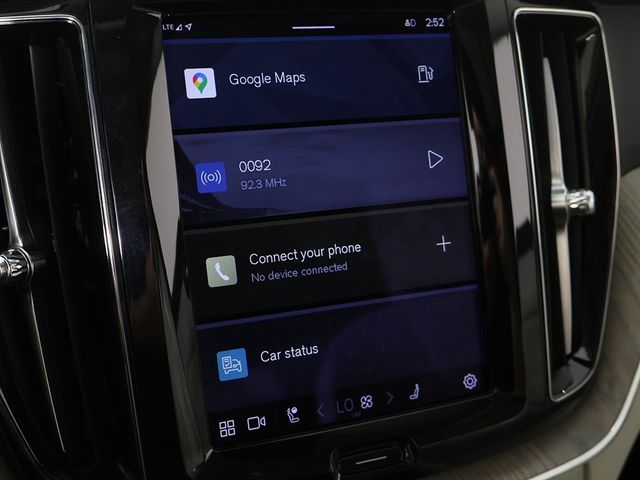 2023 Volvo XC60 B5 AWD Plus Dark Theme - 22931786 - 50