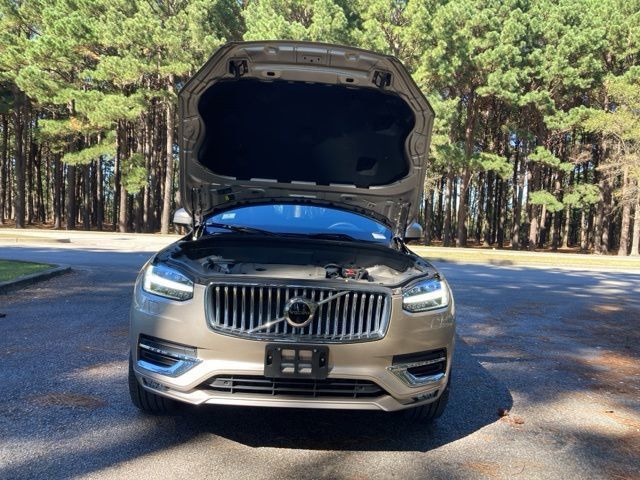 2023 Volvo XC90 B6 AWD Plus 7P - 22935365 - 18