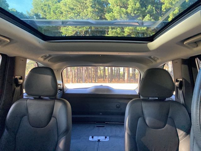 2023 Volvo XC90 B6 AWD Plus 7P - 22935365 - 32