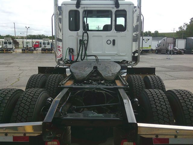 2023 Western Star 49X 2023 WESTERN STAR 49X DAYCAB - 22885691 - 5