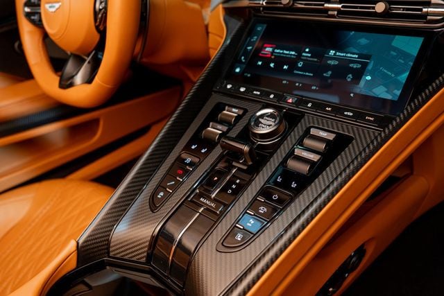 2024 Aston Martin DB12 Coupe - 22939973 - 14