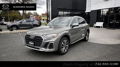 2024 Audi Q5 Premium Plus's photo