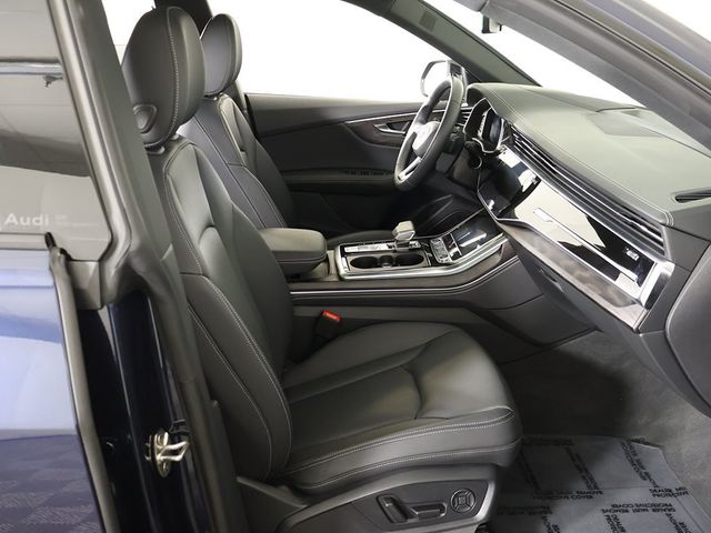 2024 Audi Q8 Prestige 55 TFSI quattro - 22928875 - 31