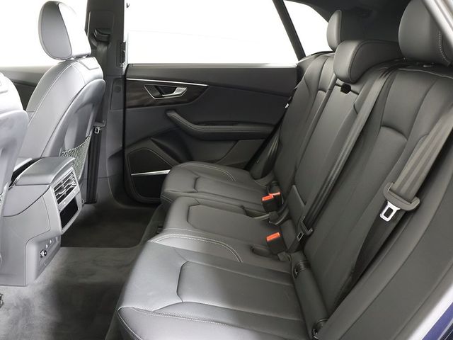 2024 Audi Q8 Prestige 55 TFSI quattro - 22928875 - 36