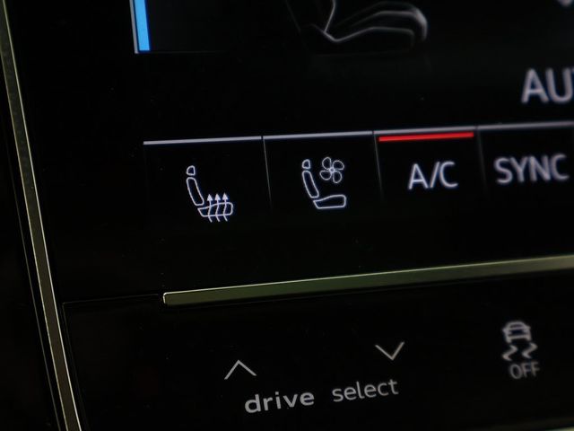 2024 Audi Q8 Prestige 55 TFSI quattro - 22928875 - 53