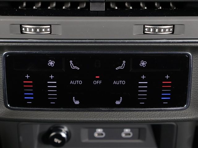 2024 Audi Q8 Prestige 55 TFSI quattro - 22928875 - 57