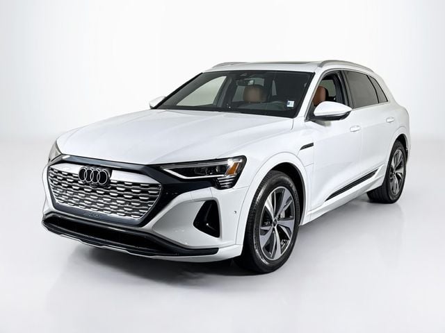 2024 Audi Q8 e-tron