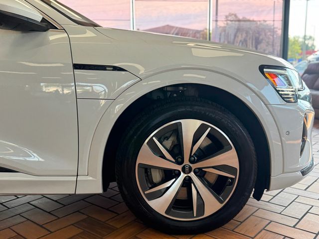 2024 Audi Q8 e-tron Premium Plus quattro - 22912903 - 30