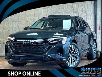 2024 Audi Q8 e-tron Prestige's photo