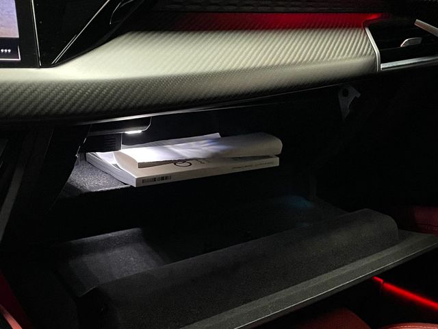 2024 Audi RS e-tron GT quattro - 22940193 - 44