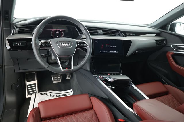 2024 Audi SQ8 e-tron Sportback Prestige quattro w/ Black Optic, AC Charging Pkgs, Trailer Hitch - 22896584 - 10