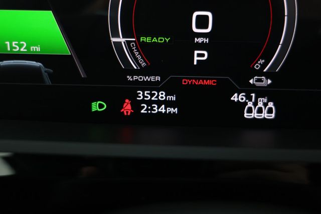 2024 Audi SQ8 e-tron Sportback Prestige quattro w/ Black Optic, AC Charging Pkgs, Trailer Hitch - 22896584 - 13