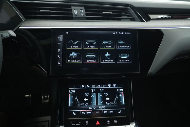2024 Audi SQ8 e-tron Sportback Prestige quattro w/ Black Optic, AC Charging Pkgs, Trailer Hitch - 22896584 - 15