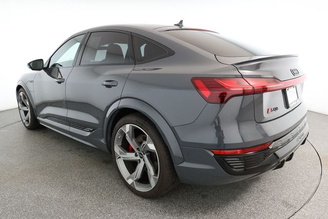 2024 Audi SQ8 e-tron Sportback Prestige quattro w/ Black Optic, AC Charging Pkgs, Trailer Hitch - 22896584 - 5