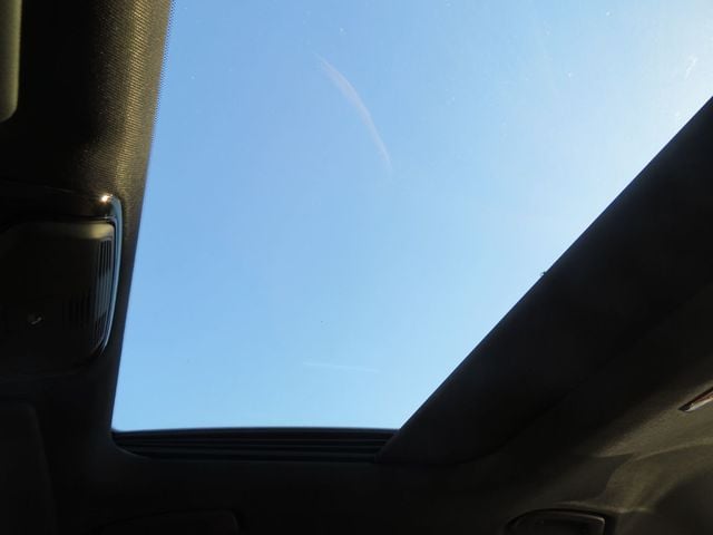 2024 BMW 3 Series 330e xDrive Plug-In Hybrid(Clear Title) - 22937970 - 9